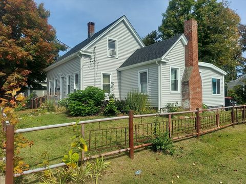 28 Grove Ave Brockton MA 02302
