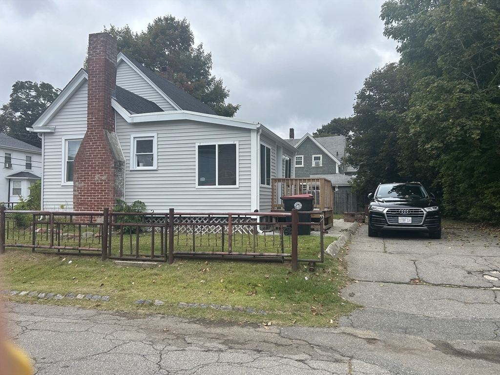 28 Grove Ave