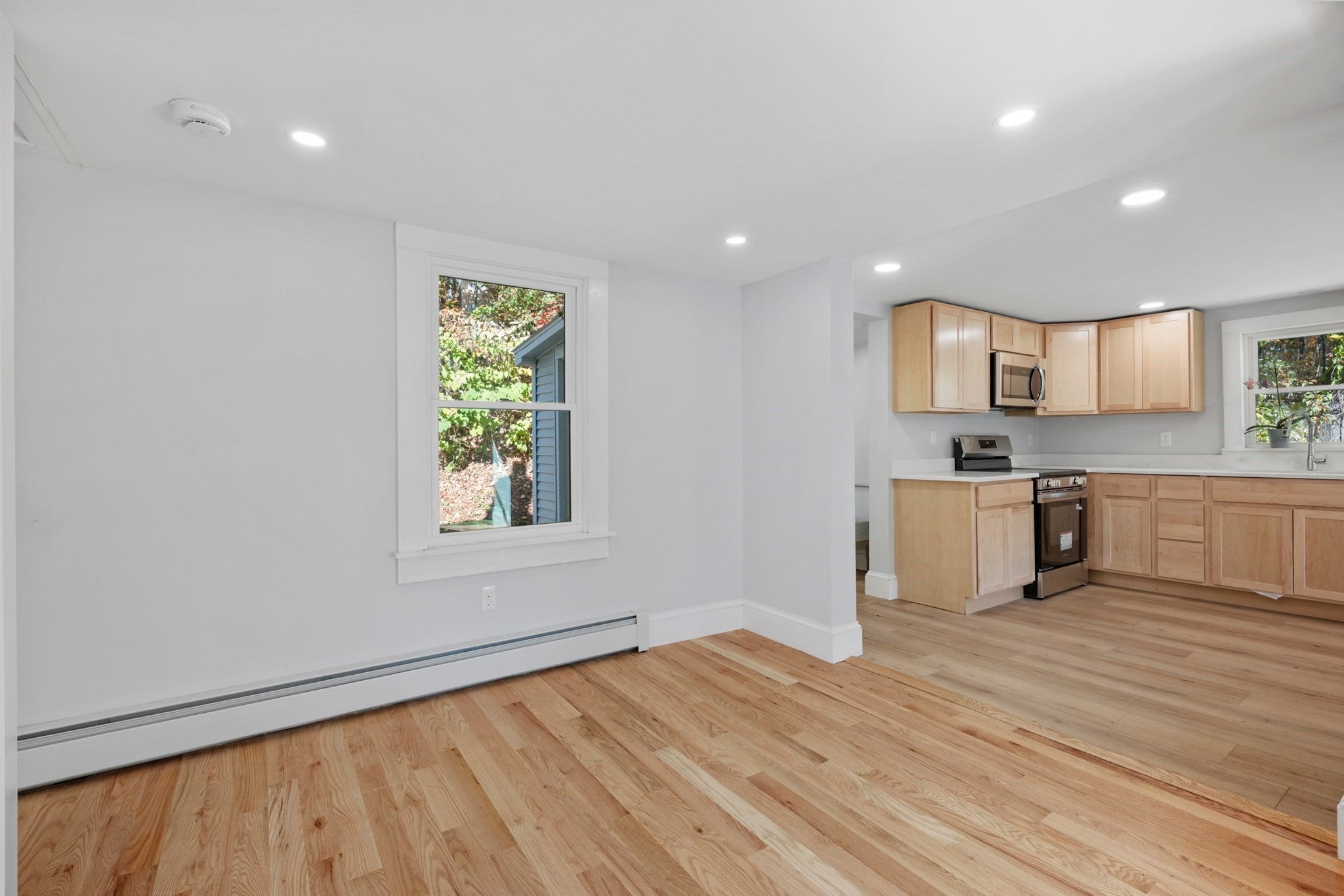 78 Pleasant St, Grafton, MA, 78 Pleasant St, Grafton, MA Photo #6