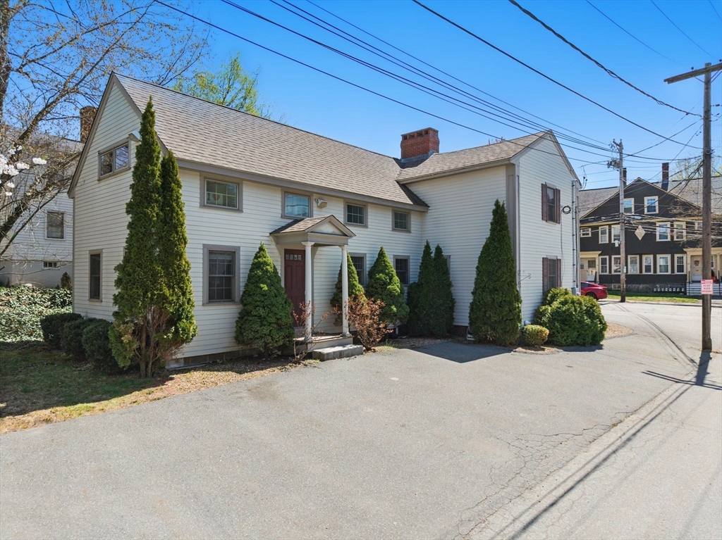 75 Essex St