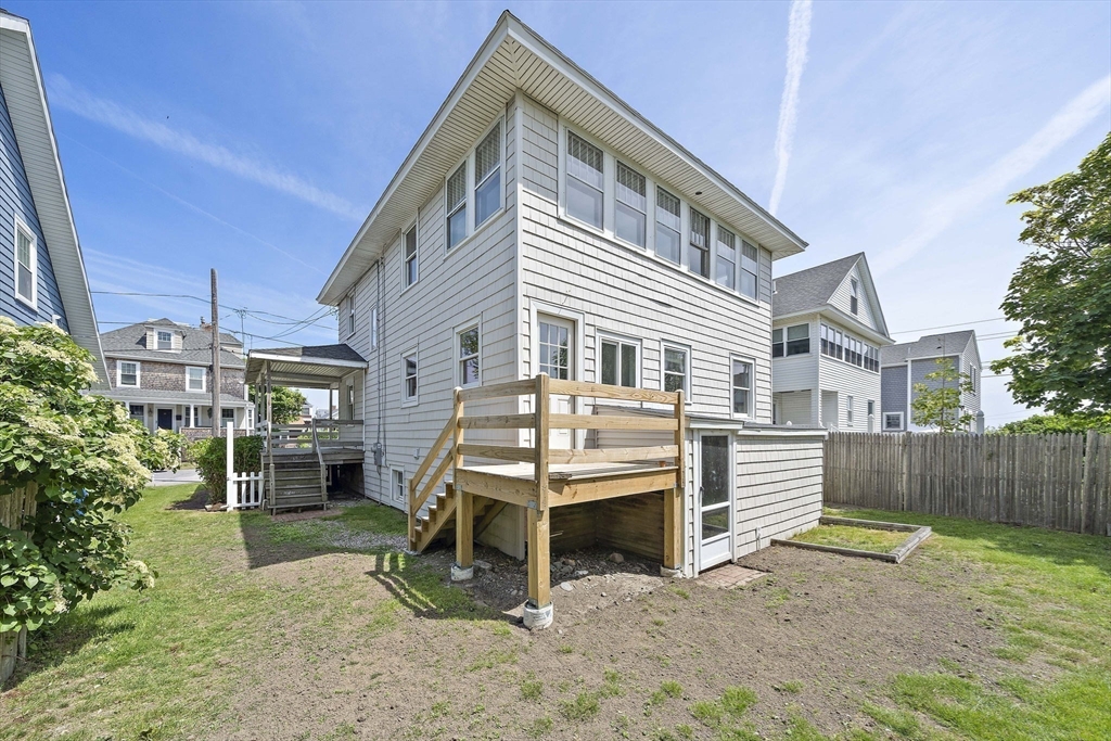44 P St