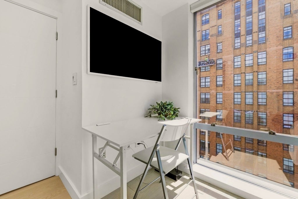 80 Broad St #1009, Boston, MA Photo #11