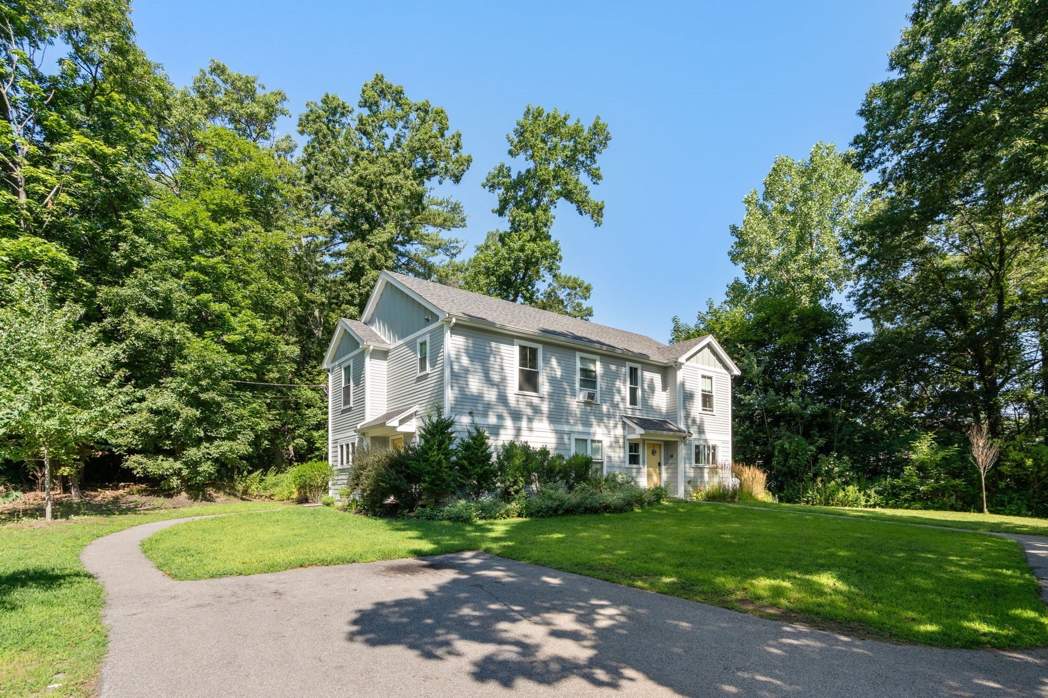 299-301 Bacon St, Natick, MA Photo #1