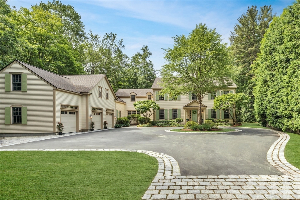 4 Prescott Ln