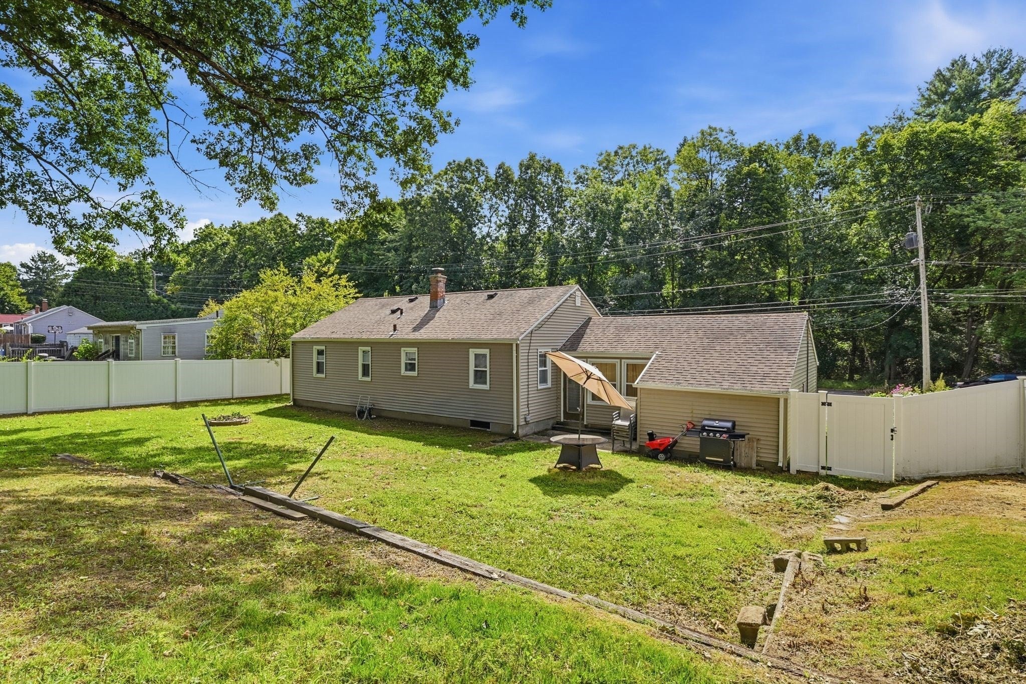 42 N Brook Rd, Springfield, MA, 42 N Brook Rd, Springfield, MA Photo #32