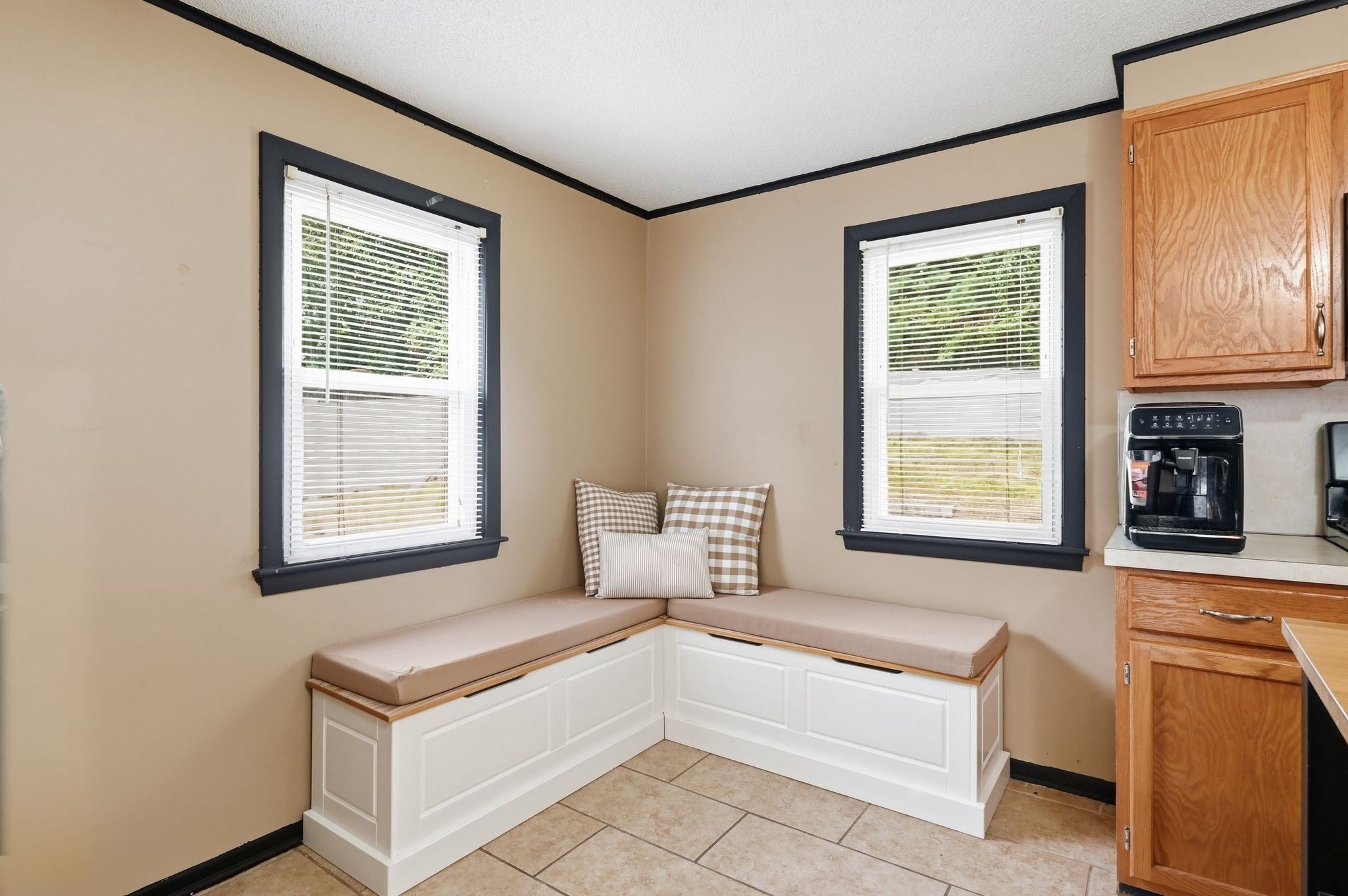 42 N Brook Rd, Springfield, MA, 42 N Brook Rd, Springfield, MA Photo #11