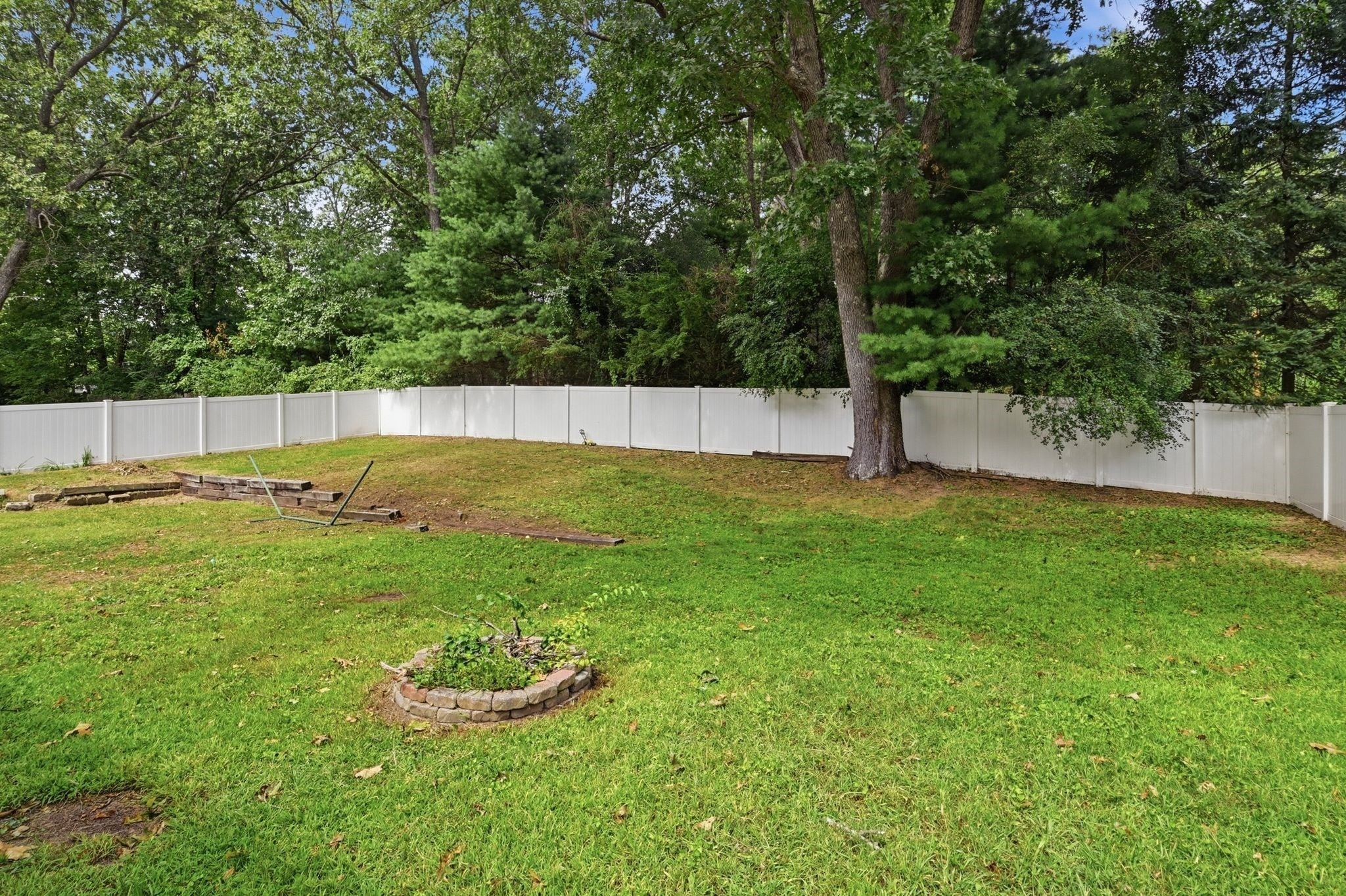 42 N Brook Rd, Springfield, MA, 42 N Brook Rd, Springfield, MA Photo #35