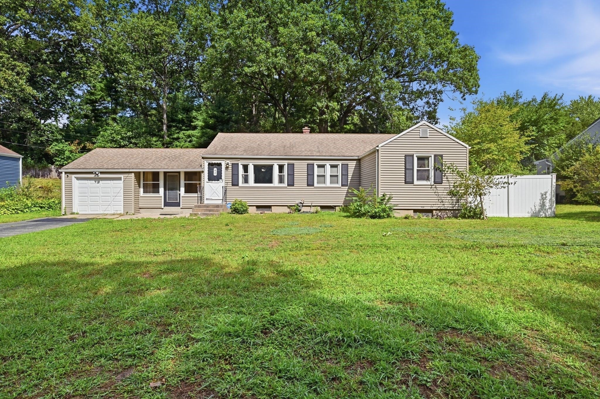 42 N Brook Rd, Springfield, MA, 42 N Brook Rd, Springfield, MA Photo #1