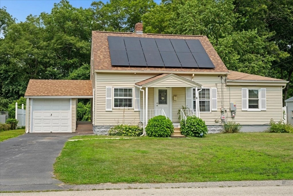 Photo of 6 Oakwood Ave, Auburn, MA