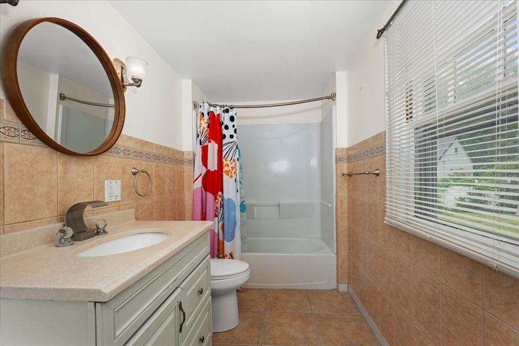 6 Oakwood Ave, Auburn, MA, 6 Oakwood Ave, Auburn, MA Photo #21