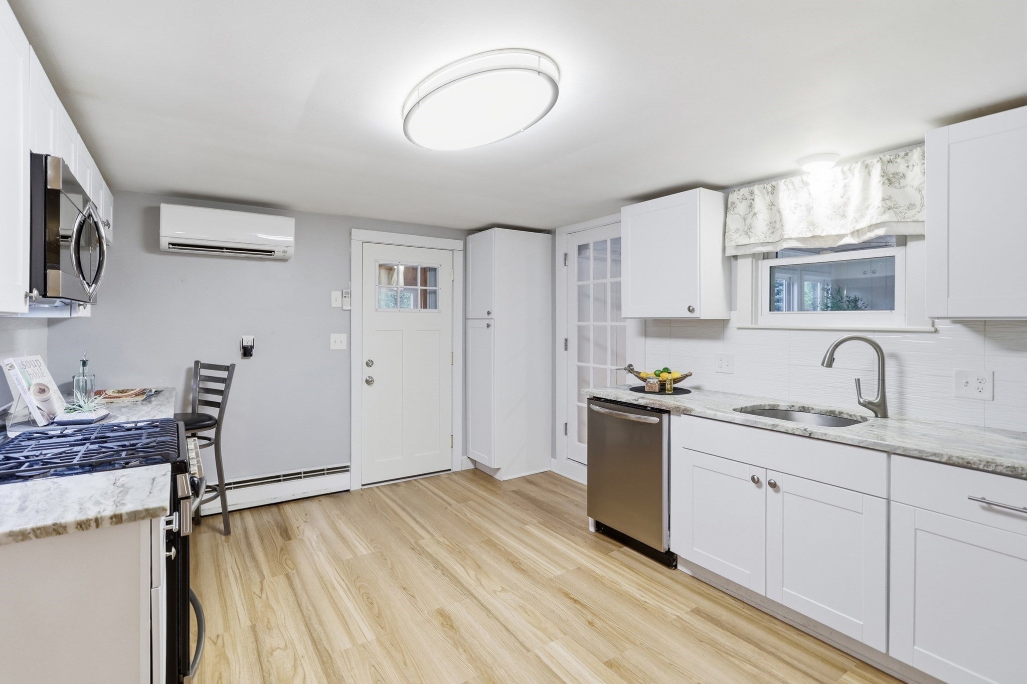 60 Bellflower Rd, Billerica, MA Photo #13