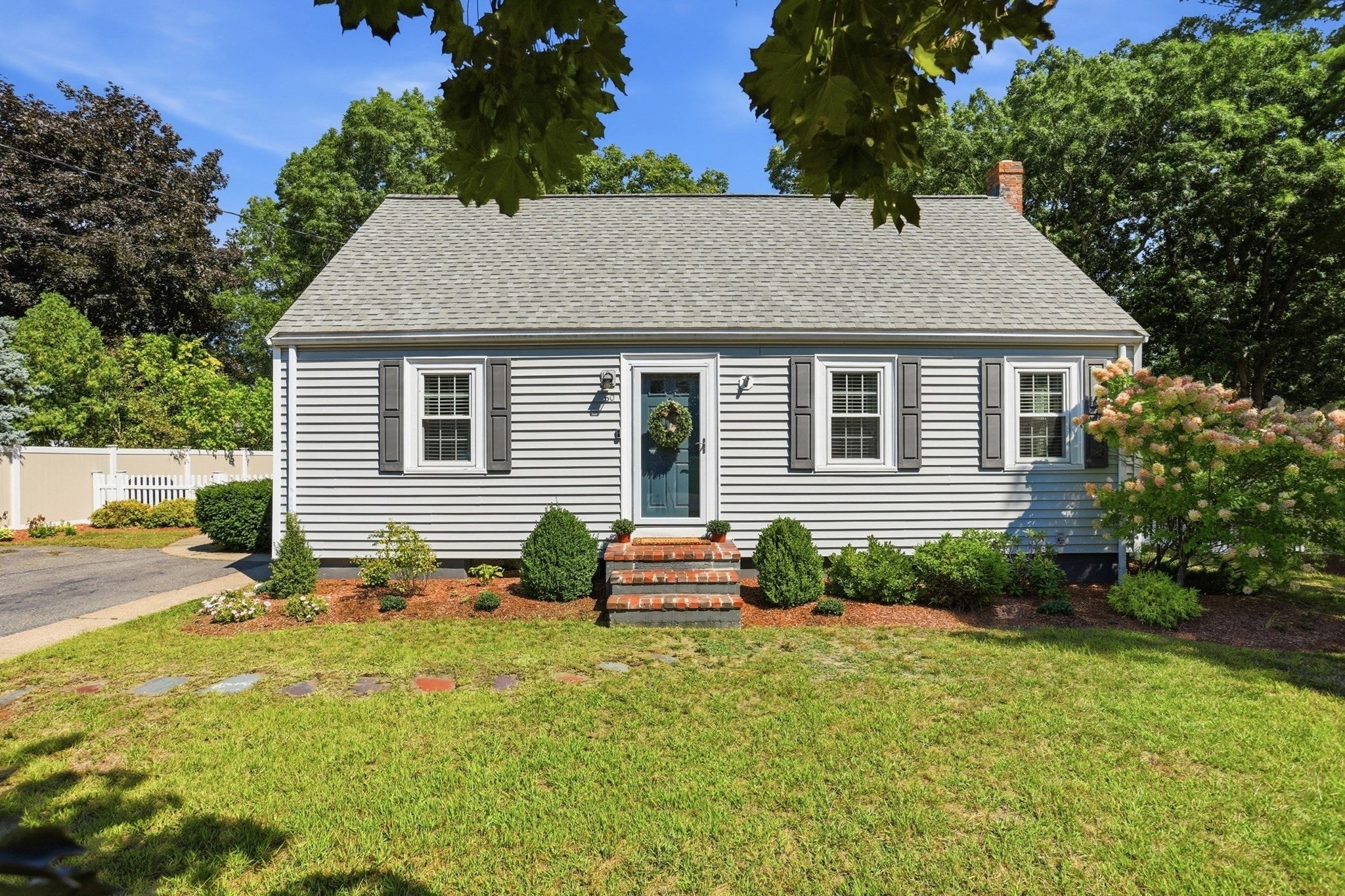 60 Bellflower Rd, Billerica, MA Photo #2