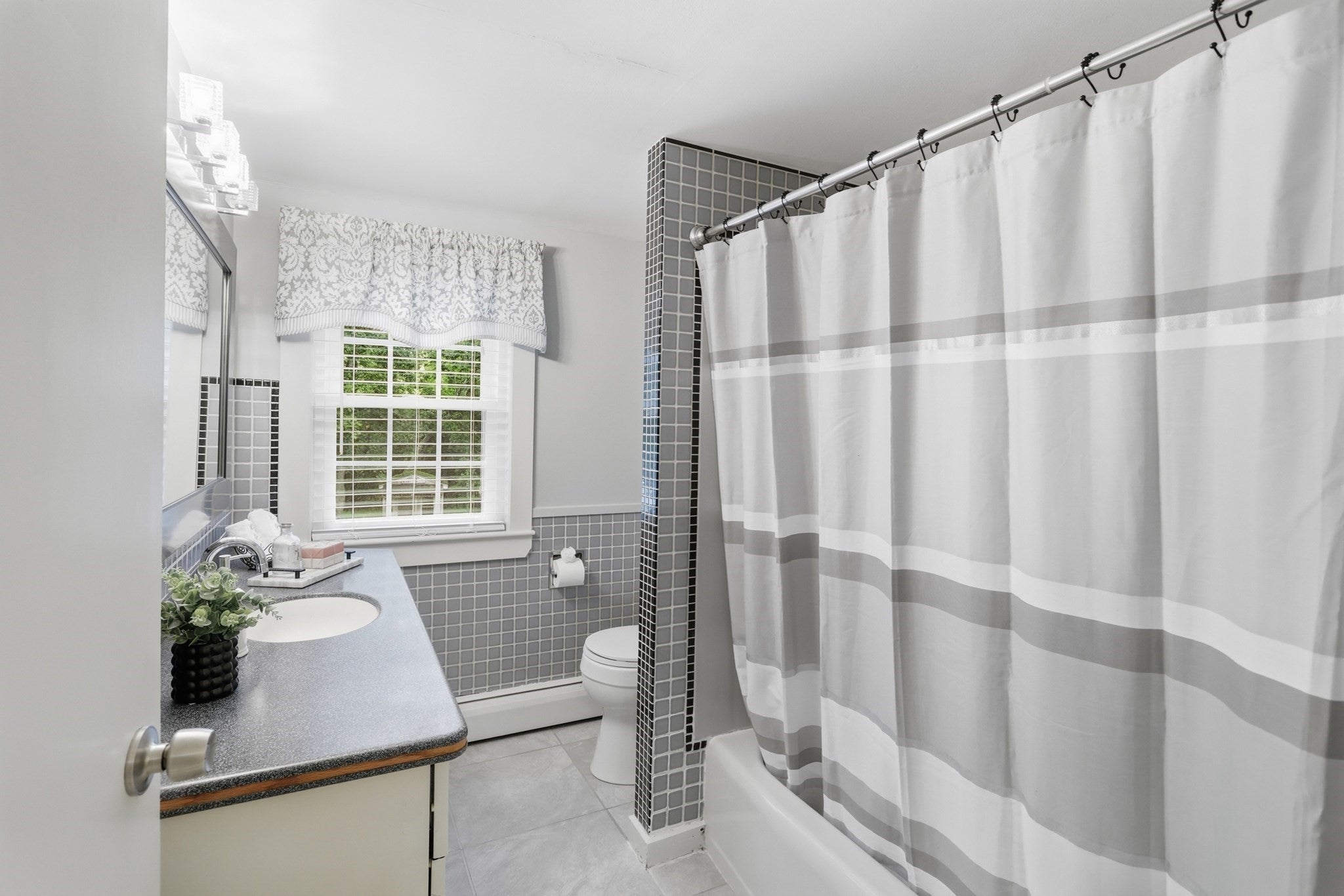 60 Bellflower Rd, Billerica, MA Photo #22