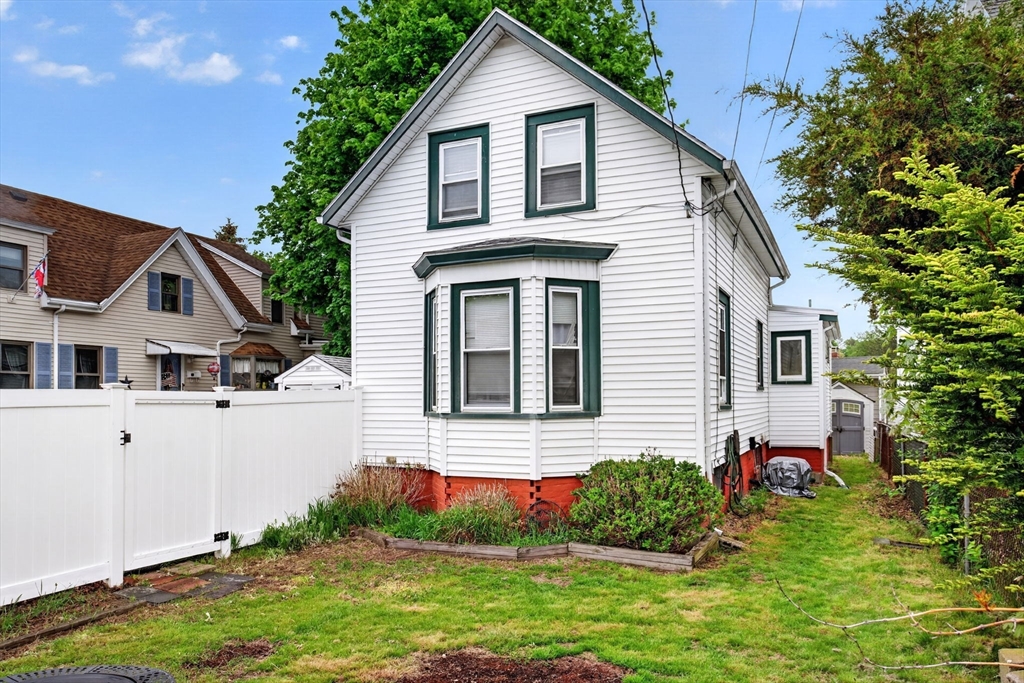 29 Bacheller St, Lynn, MA Photo #1