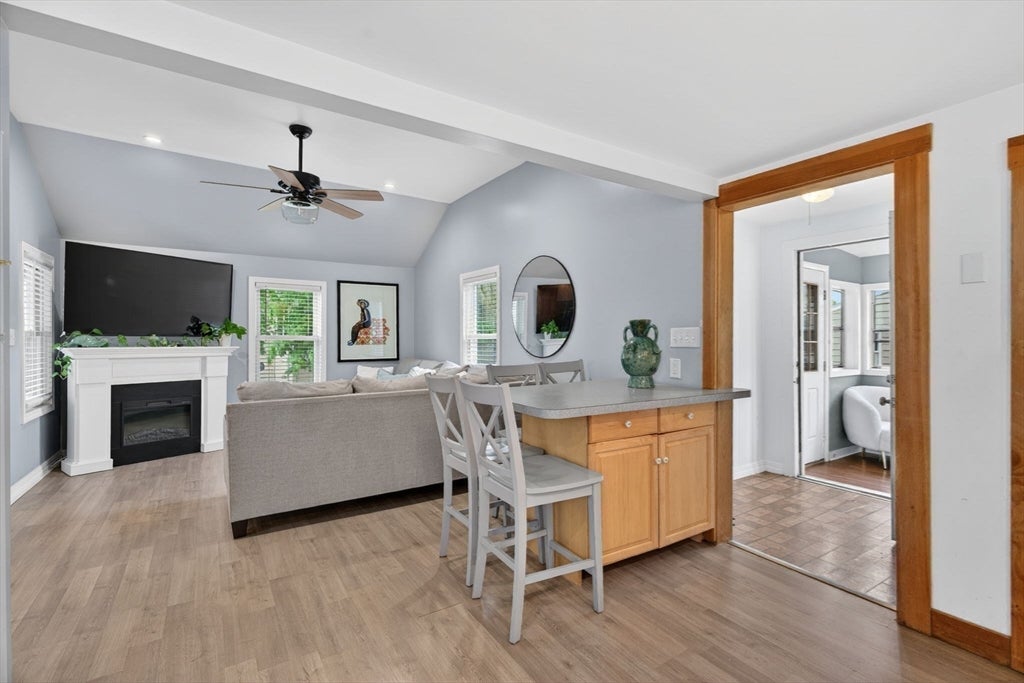 29 Bacheller St, Lynn MA 01904