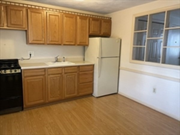 Andover, Massachusetts 01810, United States, 1 Bedroom Bedrooms, ,1 BathroomBathrooms,Residential,Active,152535