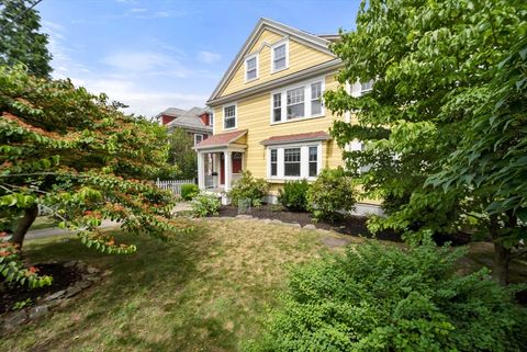 7 Pine Street 7 Belmont MA 02478