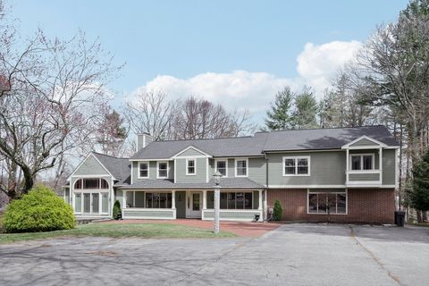 1055 Mammoth Rd Dracut MA 01826
