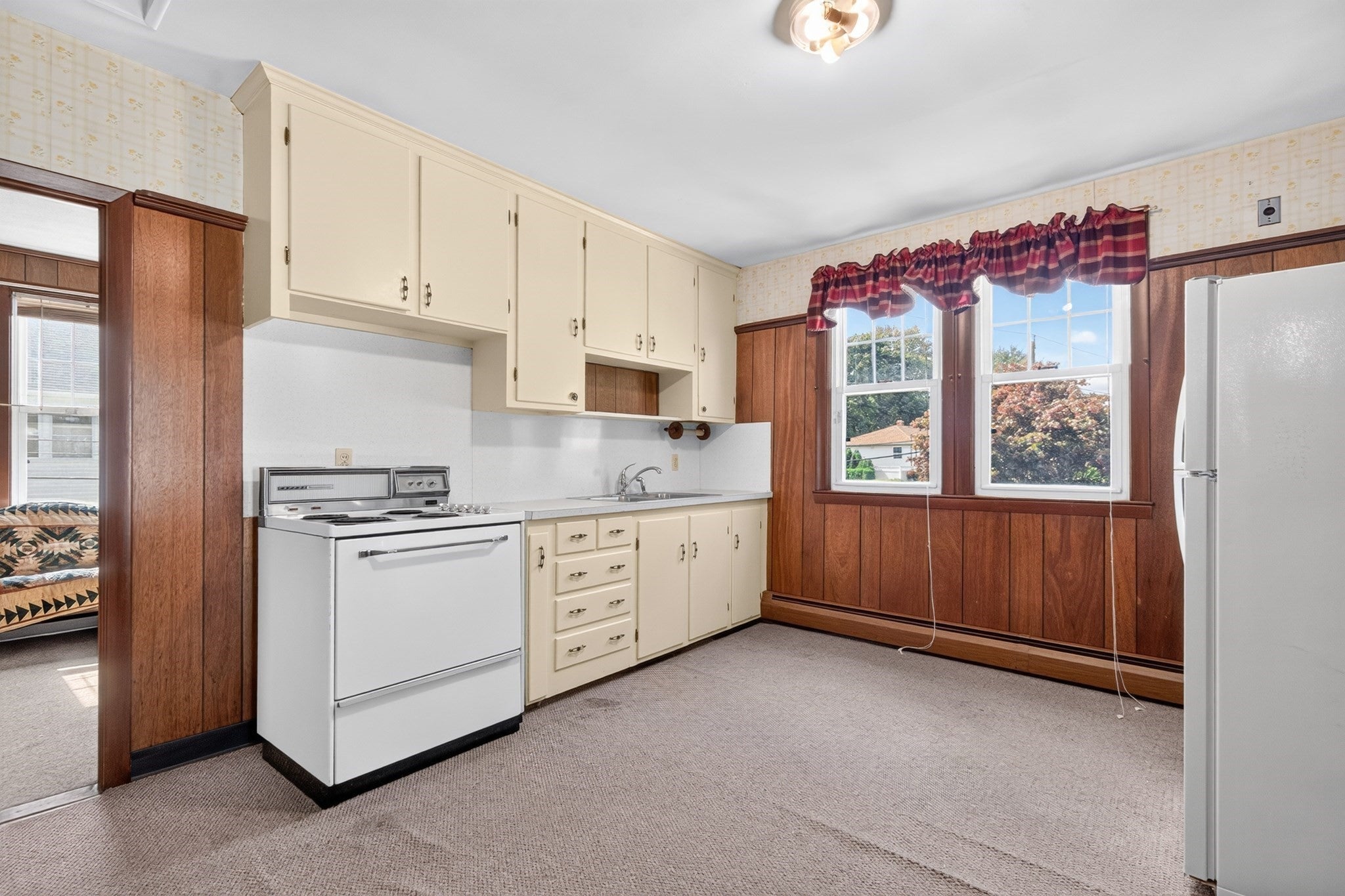 296 Power Rd, Pawtucket, RI, 296 Power Rd, Pawtucket, RI Photo #19