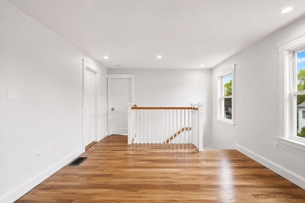35 Farragut Ave #35, Medford, MA Photo #15