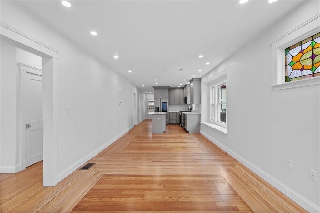 35 Farragut Ave 35