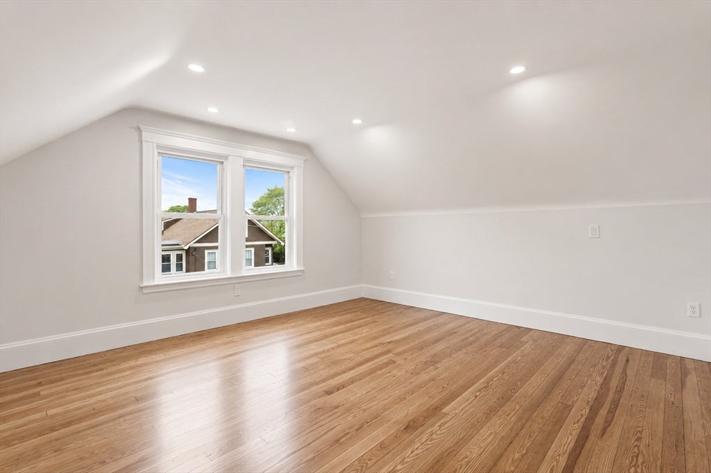 35 Farragut Ave #35, Medford, MA Photo #17