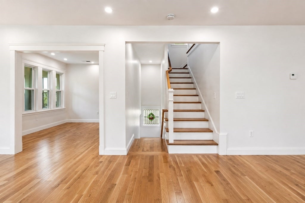 35 Farragut Ave #35, Medford, MA Photo #14