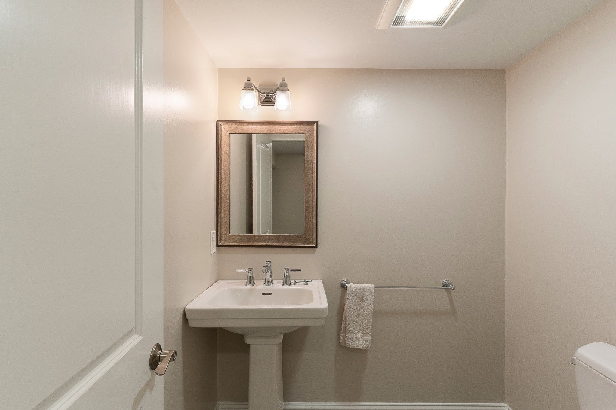15 Alden Pl #15, Newton, MA Photo #29