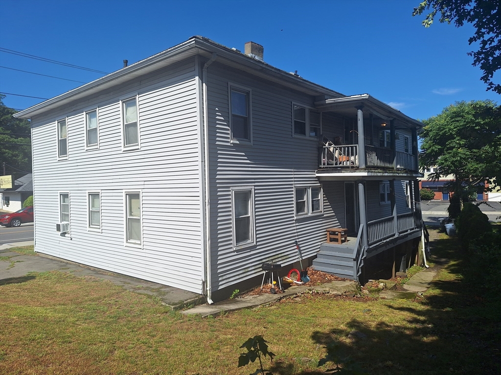 284 Quincy Ave