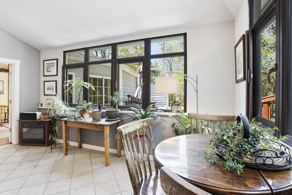 11 Graniteville Rd, Westford, MA Photo #9