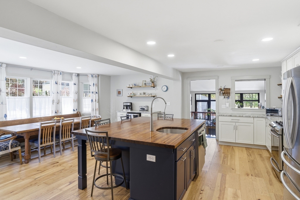11 Graniteville Rd, Westford, MA Photo #4