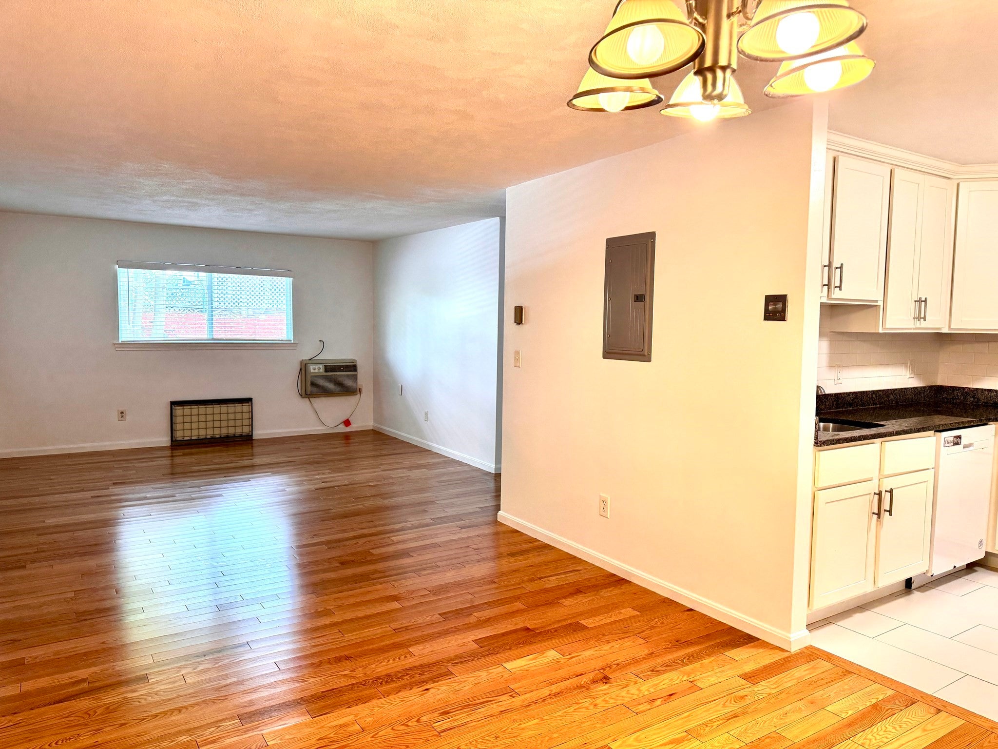 395 Revere Beach Pkwy #2C, Revere, MA Photo #2