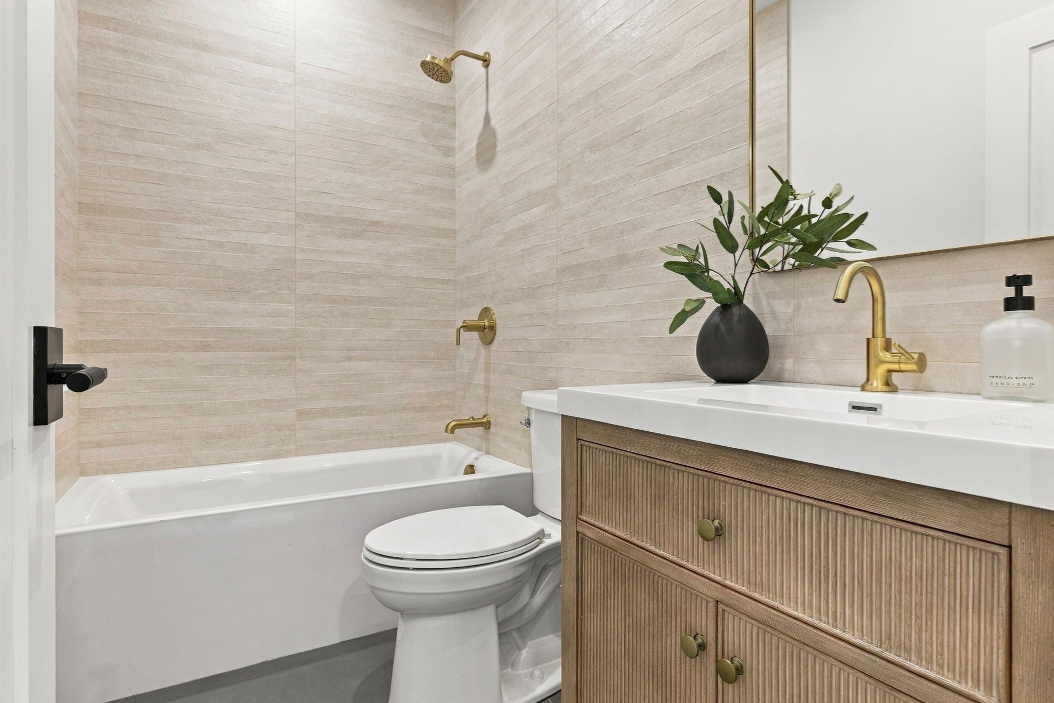 212-214 Auburn St #214, Newton, MA, 212-214 Auburn St #214, Newton, MA Photo #18