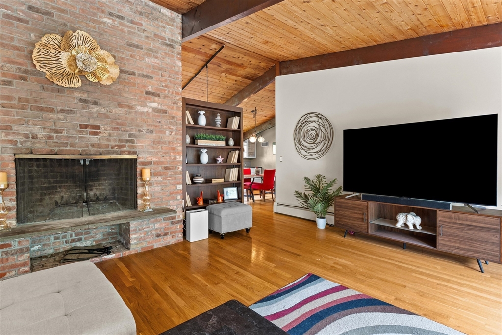 4 Moonpenny Drive