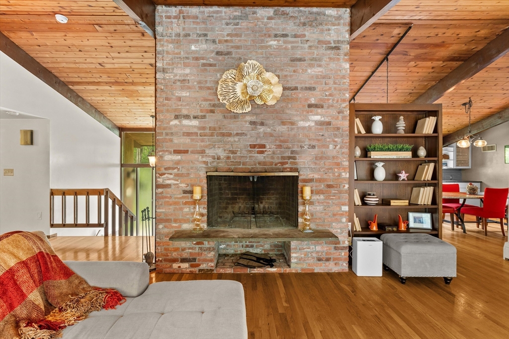 4 Moonpenny Drive