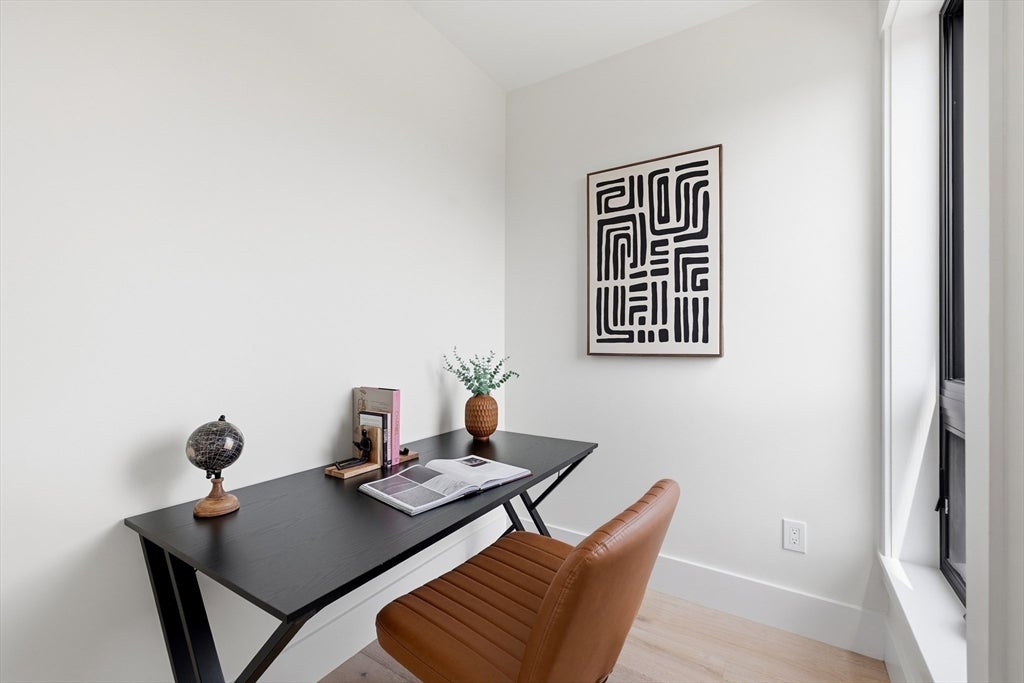 17 Holmes ST #PH1, Quincy, MA Photo #17