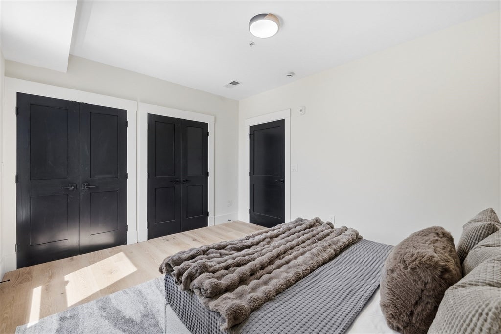 17 Holmes ST #PH1, Quincy, MA Photo #30