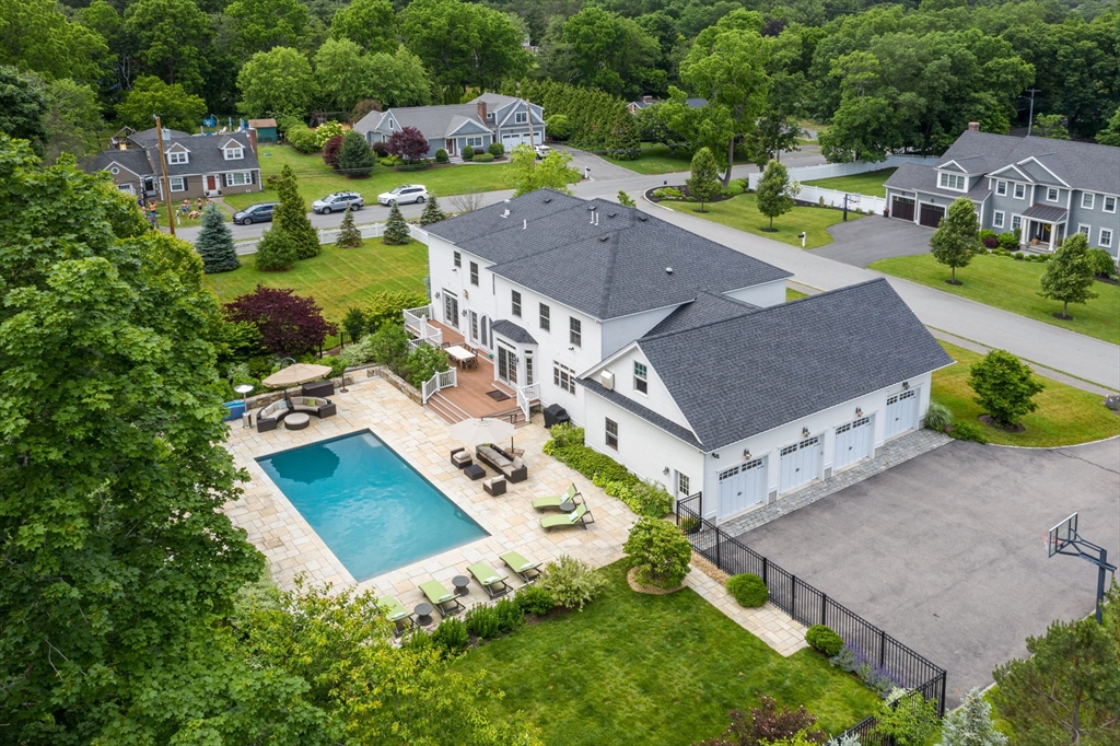 1 Cider Mill Ln