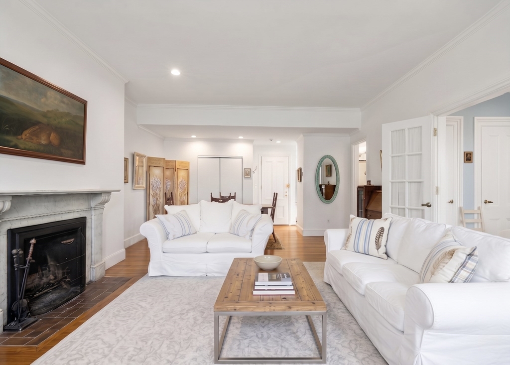 277 Beacon St 4A