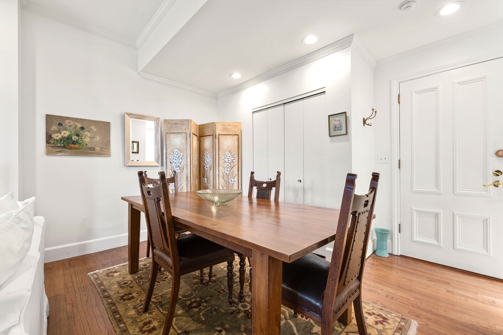 277 Beacon St 4A