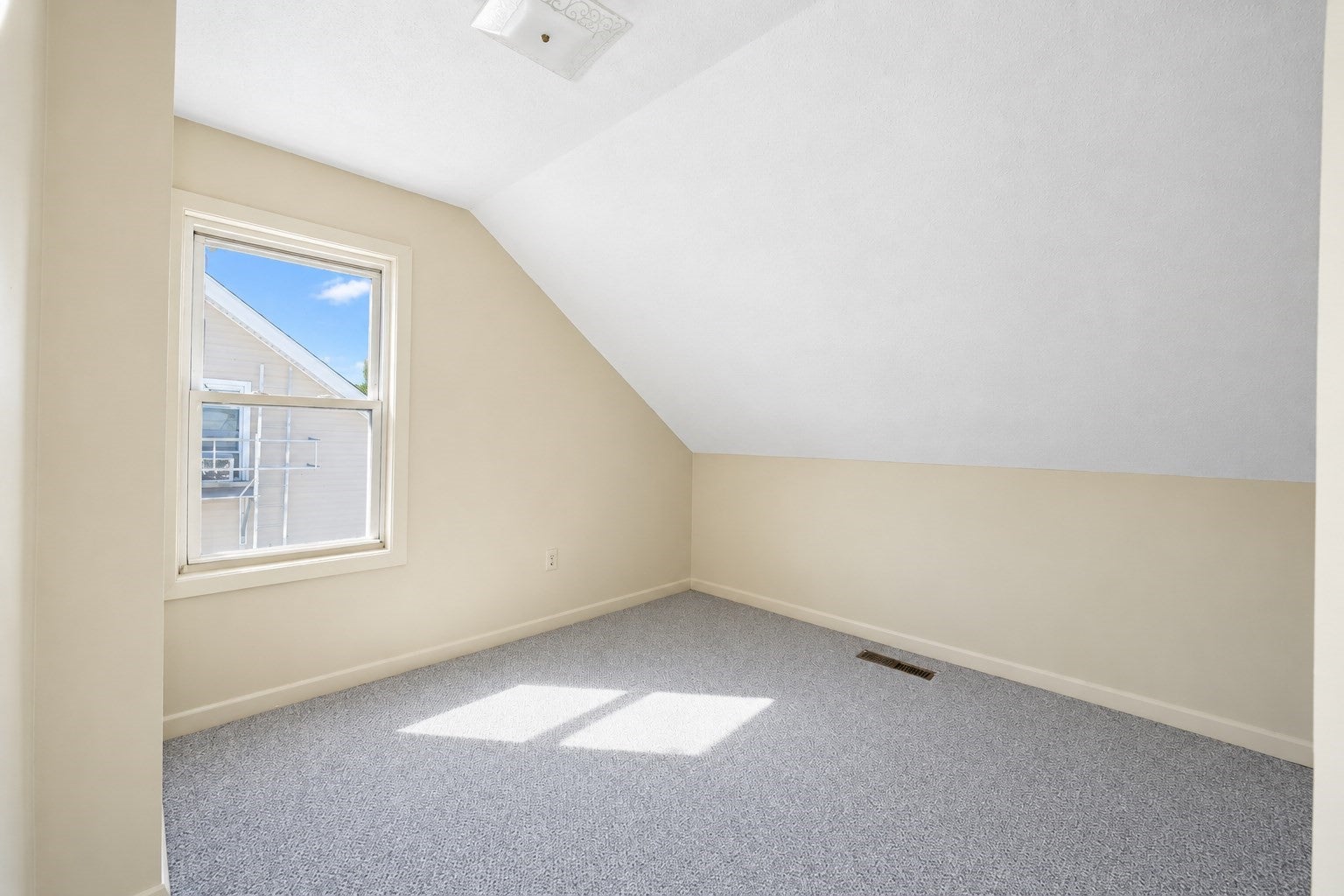 64 Tremont St, Fall River, MA, 64 Tremont St, Fall River, MA Photo #22
