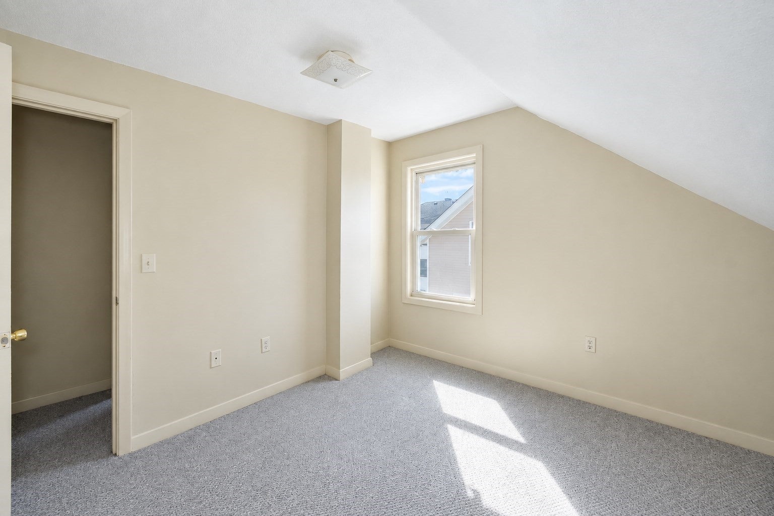 64 Tremont St, Fall River, MA, 64 Tremont St, Fall River, MA Photo #20