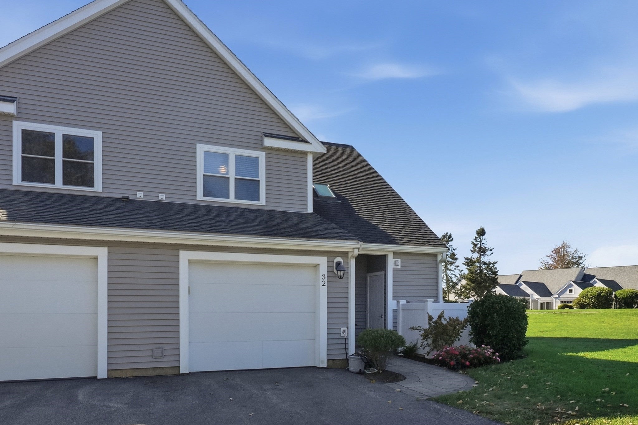 32 Southcliff Drive 32