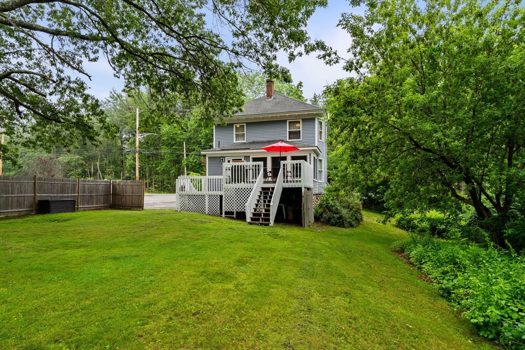 866 Amesbury Rd