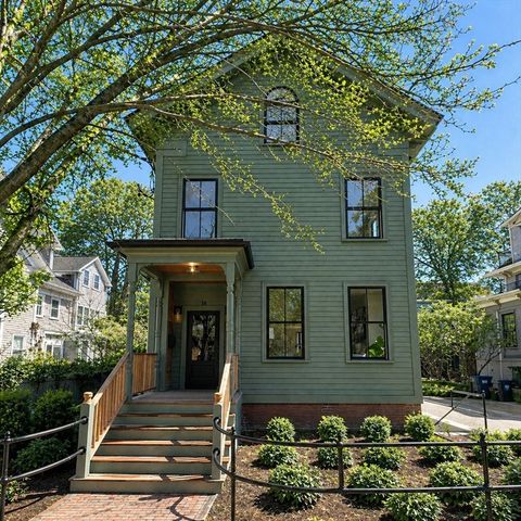 Photo of 18 Clinton Street #Front, Cambridge, MA 02139 (MLS # 73502026)