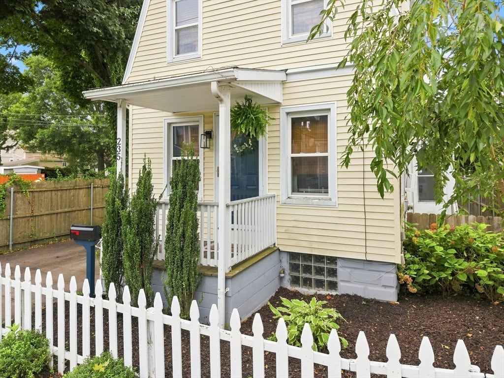 235 Tremont St, New Bedford, MA, 235 Tremont St, New Bedford, MA Photo #21