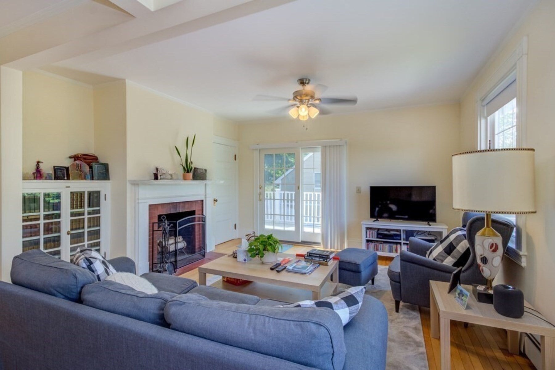 222 Lowell Ave #2, Newton, MA Photo #4