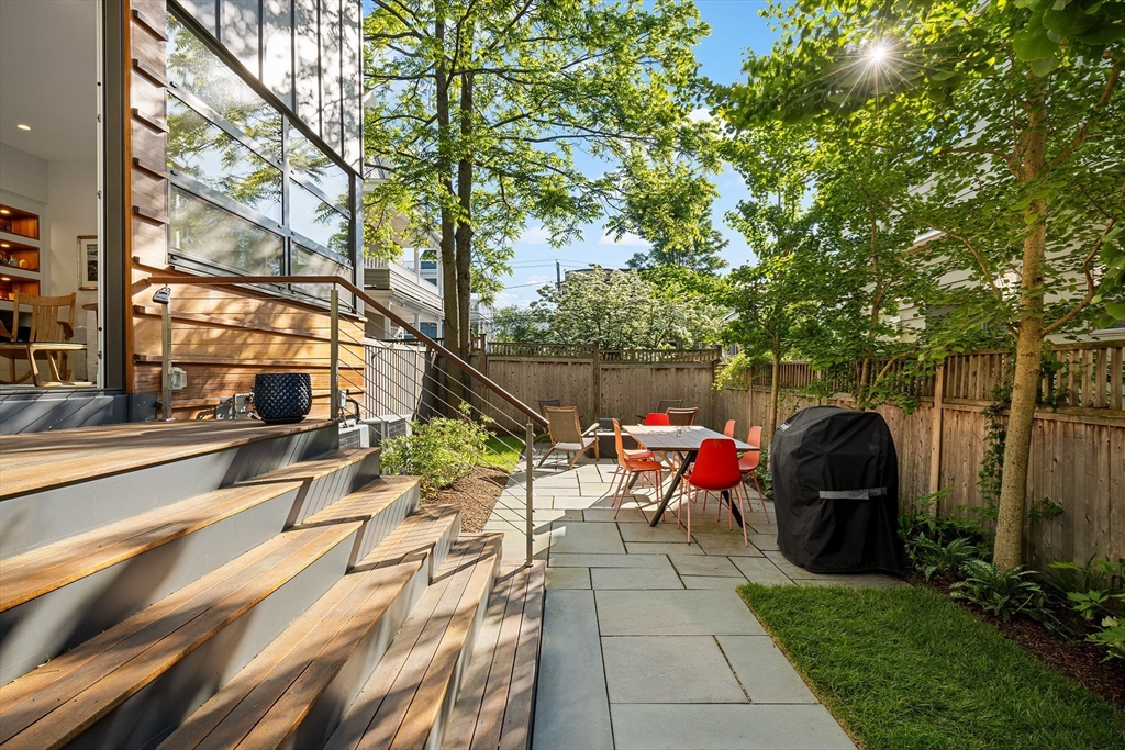 137 Walden St 137