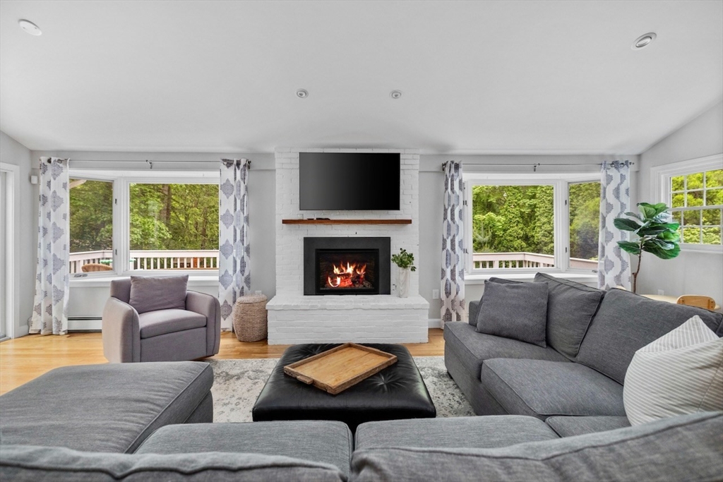 109 Thornberry Rd