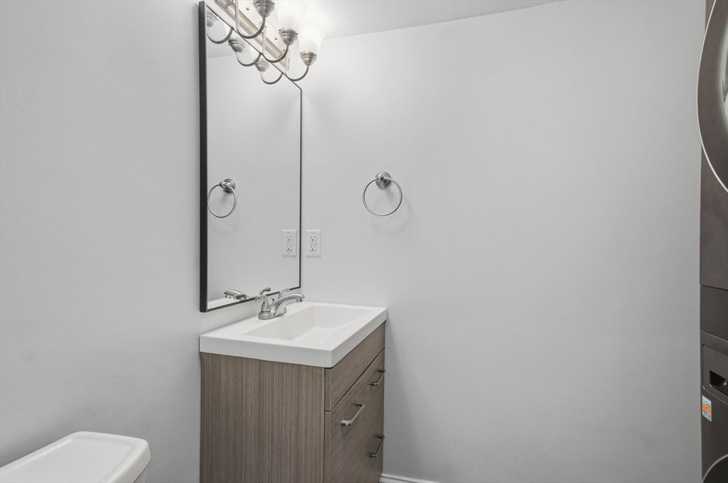 112 Stoughton St, Quincy, MA, 112 Stoughton St, Quincy, MA Photo #17